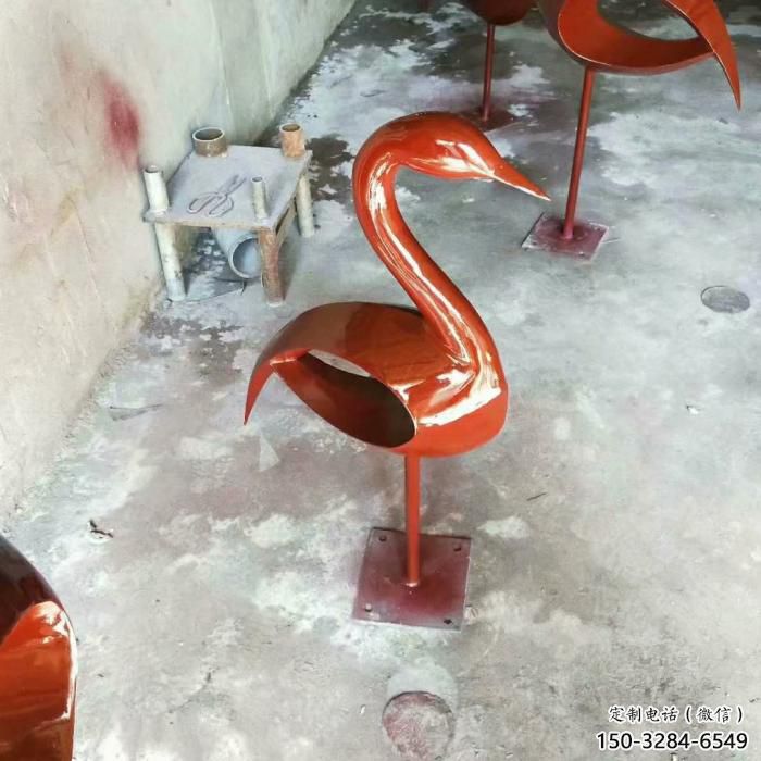 操場鳥類雕塑，景觀題材，鍍銅工藝