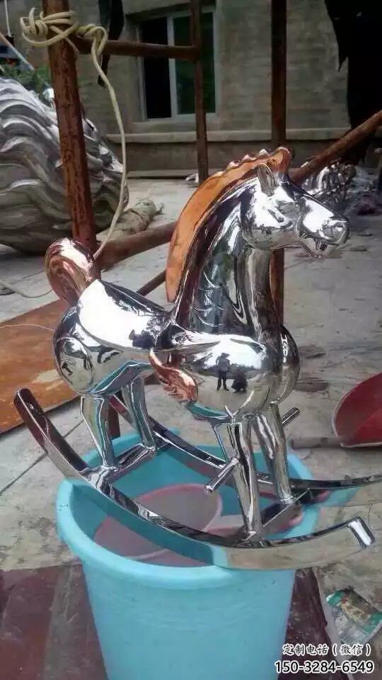 街道戰(zhàn)馬雕塑，動(dòng)物小品，鏡面工藝