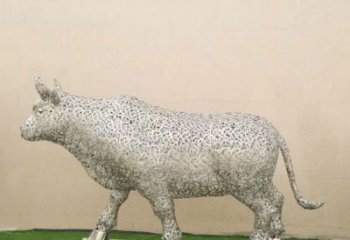 校園小牛雕塑，仿真主題，透光工藝