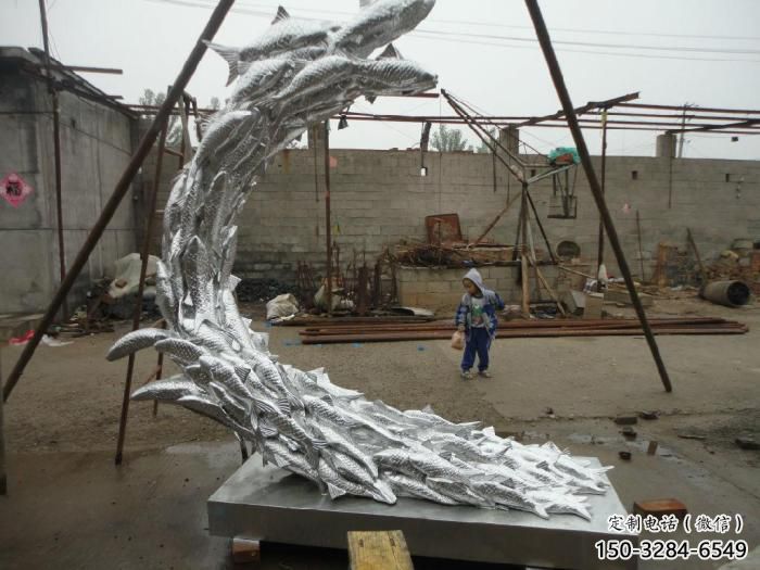 公園魚形雕塑，噴砂發光雕塑，鑄銅工藝