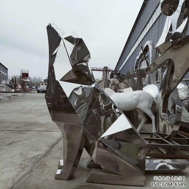 步行街哈巴狗雕塑，鑄銅農耕雕塑，鏤空方式