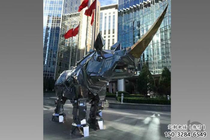 廣場犀牛雕塑，卡通水景雕塑，抽象效果