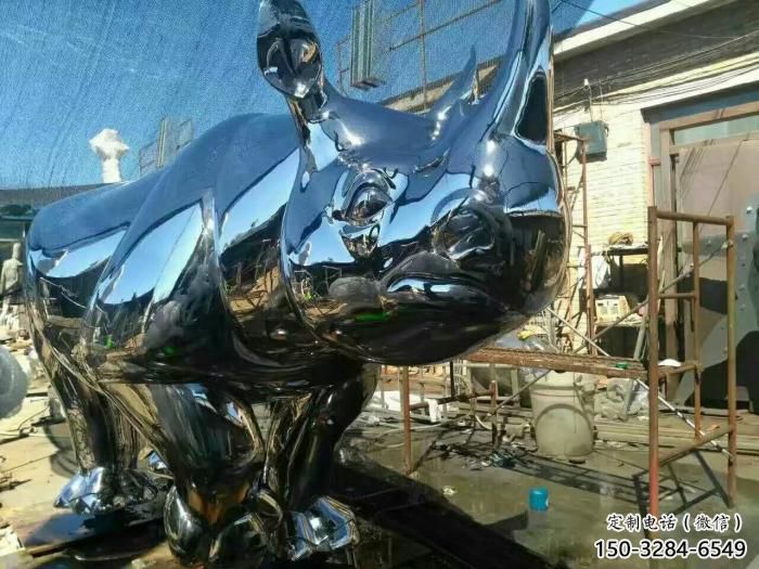 酒店犀牛雕塑，鍍金歐式雕塑，仿古擺件