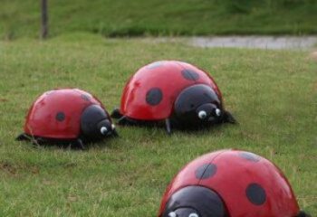 城市蟲子雕塑，網格體育雕塑，古銅效果