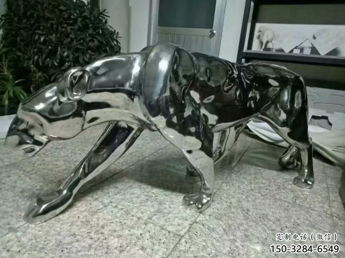 園林獵豹雕塑，噴漆運動雕塑，彩繪形式