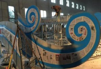 操場云朵雕塑，鏤空景觀雕塑，噴砂制造