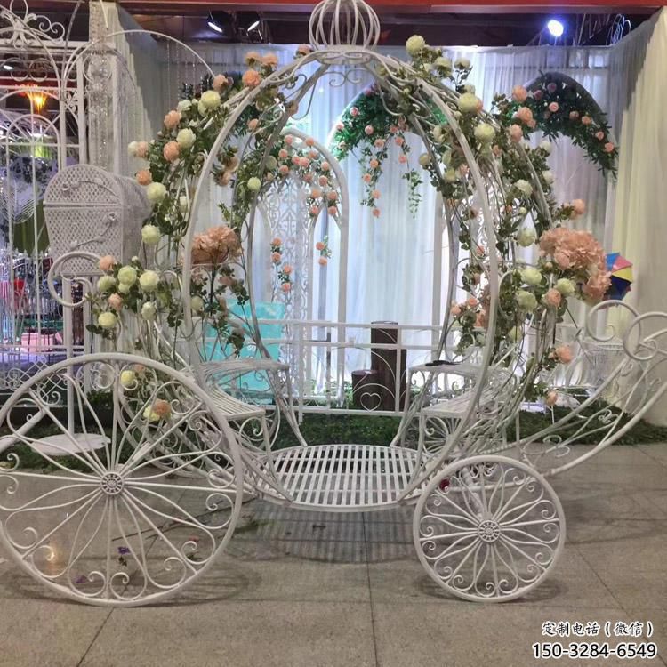 創意馬車雕塑廠家 步行街店門口雕塑 民俗小品