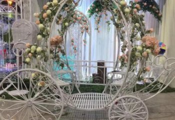 創(chuàng)意馬車雕塑 步行街店門口雕塑 民俗小品