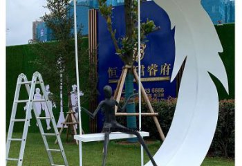 異形羽毛雕塑 現代校園小品 校園雕塑