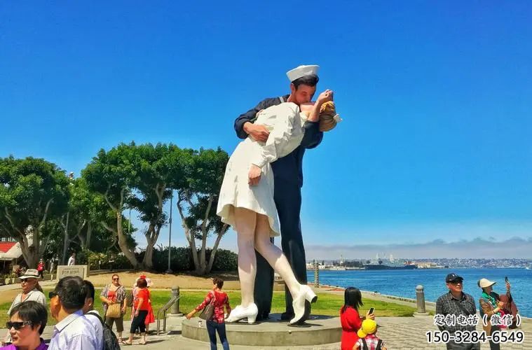 戶外愛情雕塑生產制作 噴漆親吻雕塑 抽象戀人雕塑