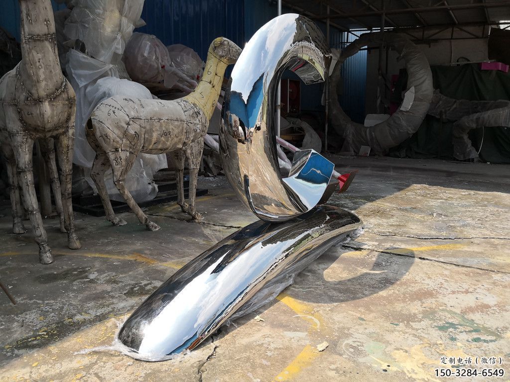 別墅區(qū)磁鐵雕塑 大型雕塑 剪影u型雕塑