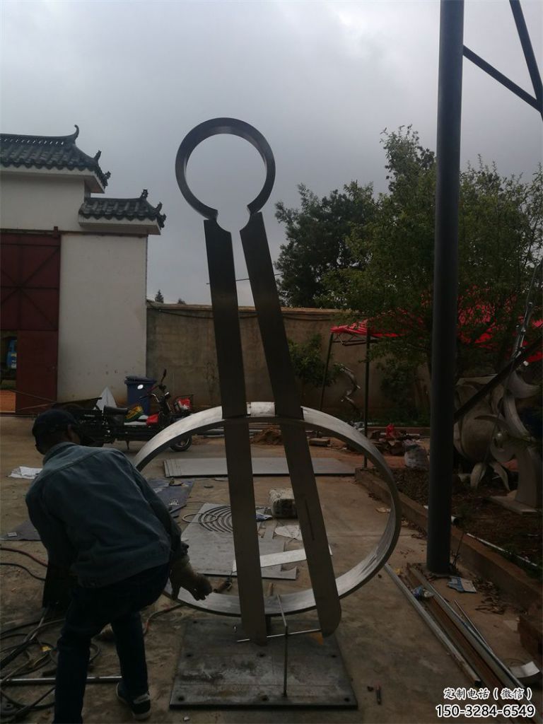 步行街圓規雕塑 游樂場景觀雕塑 鑄造標識雕塑