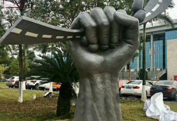 農村拳頭雕塑 抽象藝術手勢雕塑 烤漆握拳雕塑