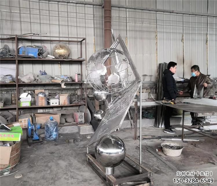 電腦雕塑 景觀雕塑 噴漆筆記本雕塑