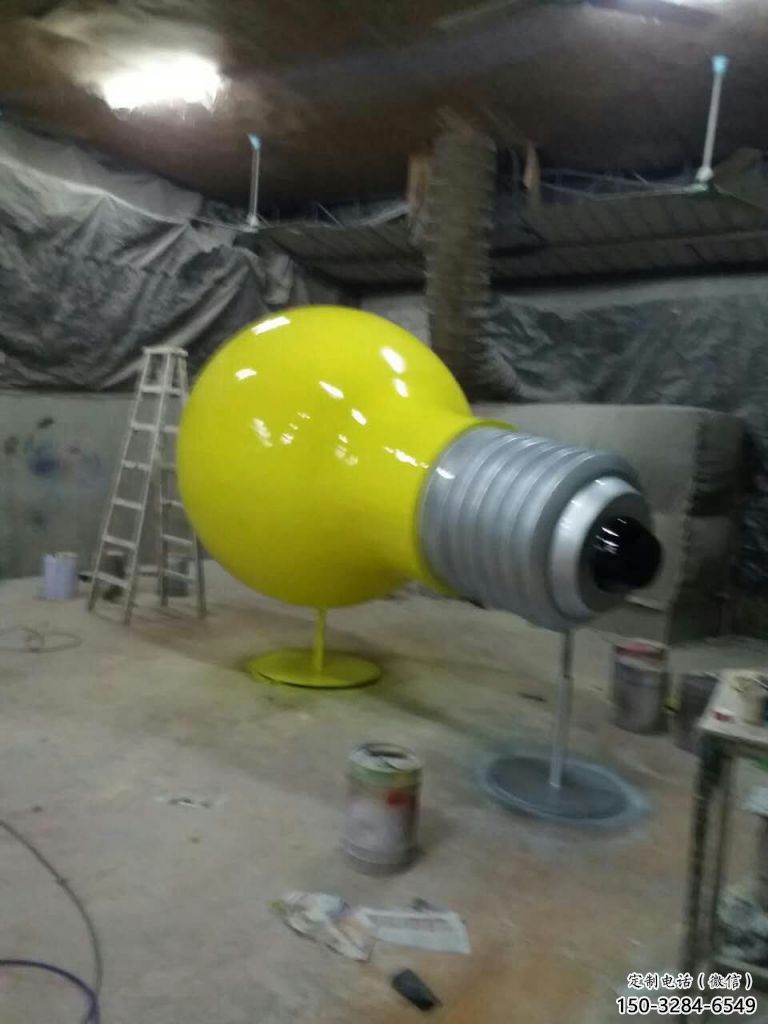 仿真燈泡雕塑 電鍍現(xiàn)代燈具主題 部隊電燈泡雕塑