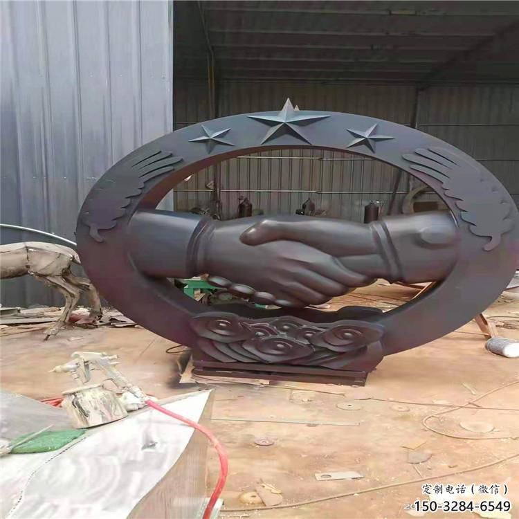 公園握手雕塑 鏡面公園雕塑 標志誠信雕塑