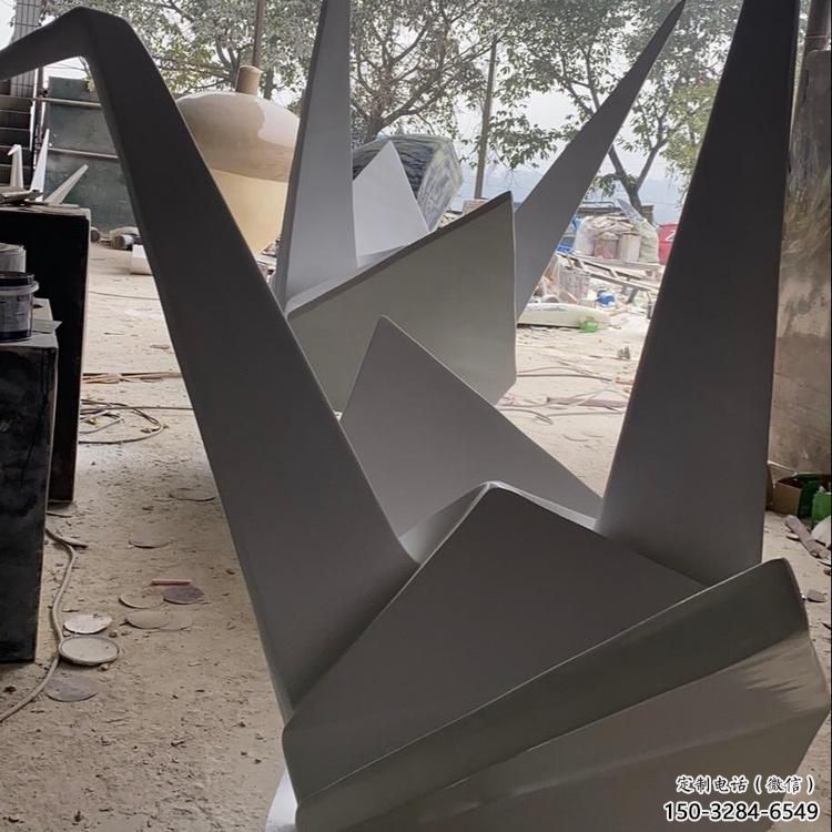 房地產千紙鶴雕塑 現代折紙風格 幾何鶴鳥雕塑