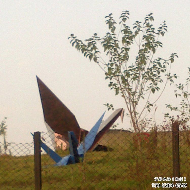 剪紙千紙鶴雕塑 切面燈光鶴鳥雕塑 政府折紙風格