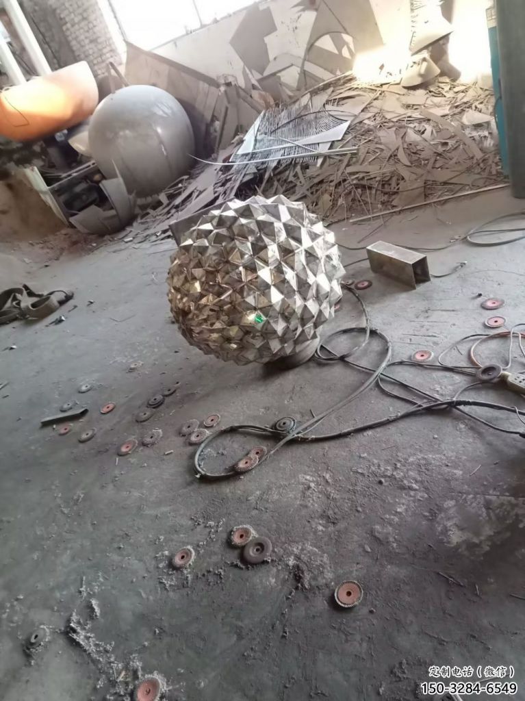 烤漆松塔雕塑廠家 鋼管松果造型 室內雕塑