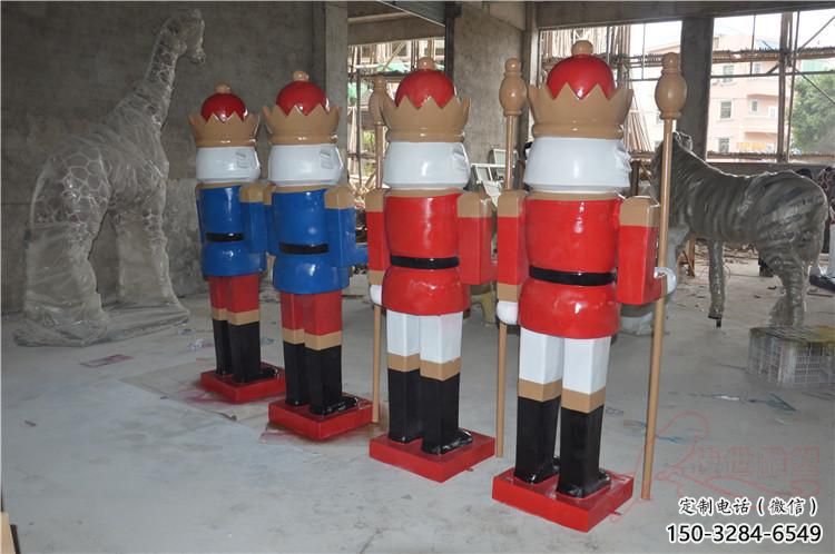 街頭撲克雕塑 大型別墅區(qū)雕塑 鋼管撲克牌雕塑