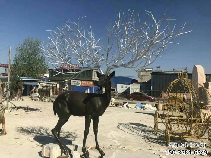 麋鹿雕塑承接，景區(qū)案例，仿銅麋鹿雕塑廠家