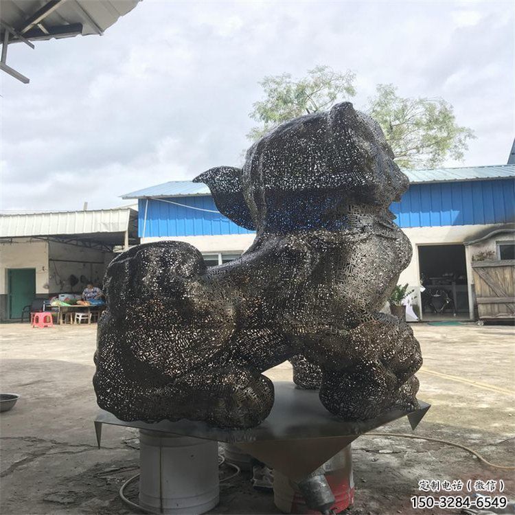 景區獅子雕塑供給，編織工藝雕塑，鋼絲獅子雕塑制作