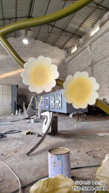 梧桐花雕塑制造商，城區(qū)小品，不銹鋼梧桐花雕塑定制廠家