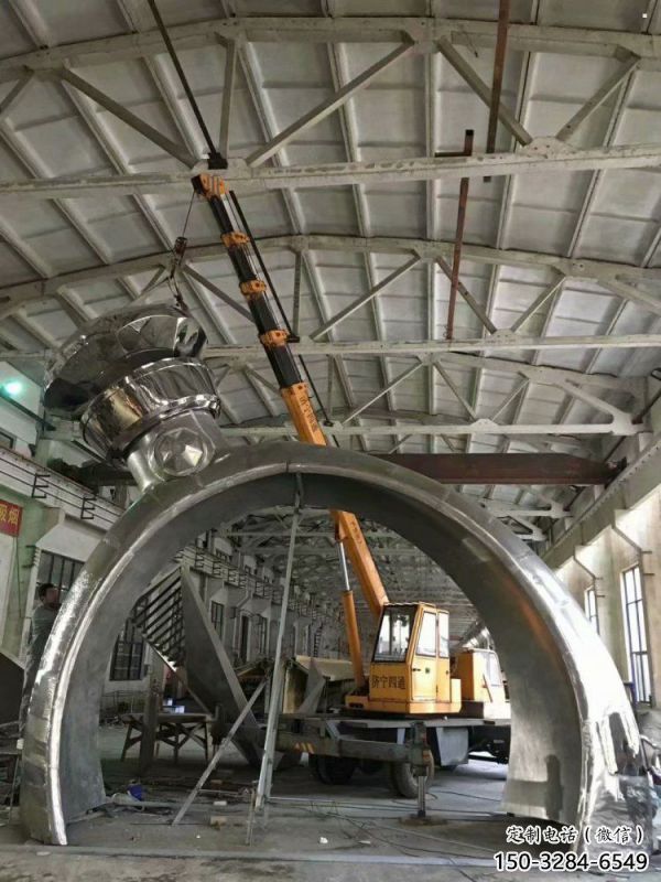 廣場(chǎng)戒指雕塑