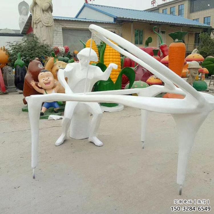 鏤空鋼琴雕塑