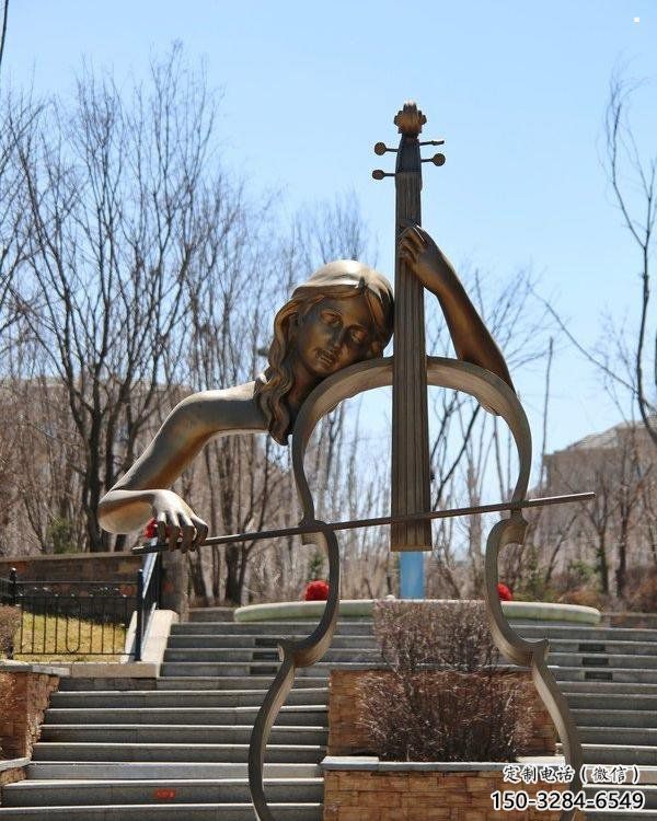 商業(yè)街吉他雕塑