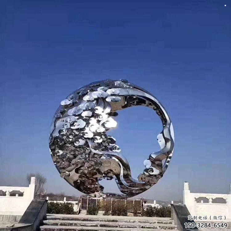 鏤空球雕塑優(yōu)價(jià)，小區(qū)擺件，異形鏤空球雕塑廠家精選