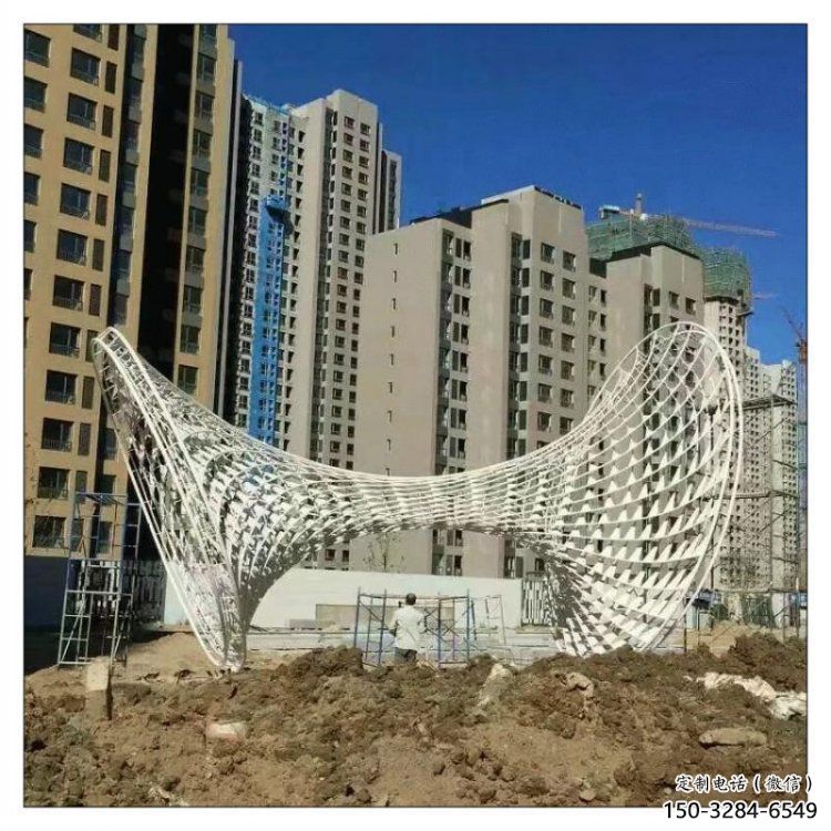 花瓶雕塑標(biāo)準(zhǔn)，彩鋼制作，鏤空花瓶雕塑優(yōu)價(jià)