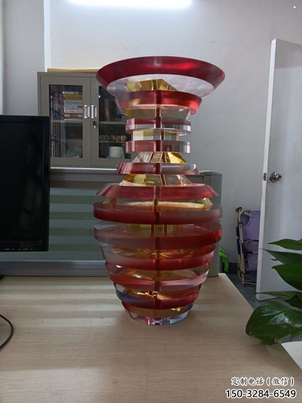 抽象花瓶雕塑制造，景觀雕塑，異形花瓶雕塑展品