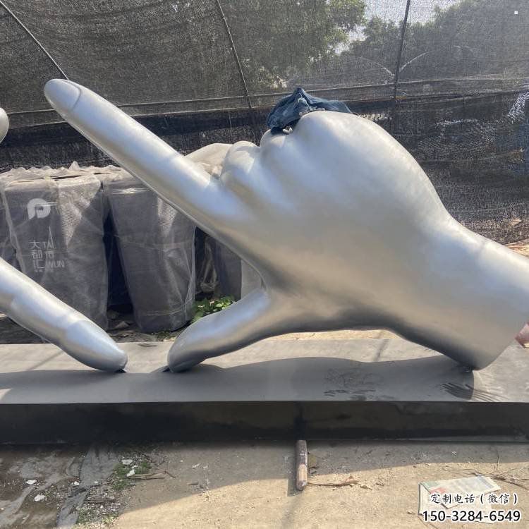 剪刀手雕塑供應，城市裝飾，彩色不銹鋼剪刀手雕塑優選