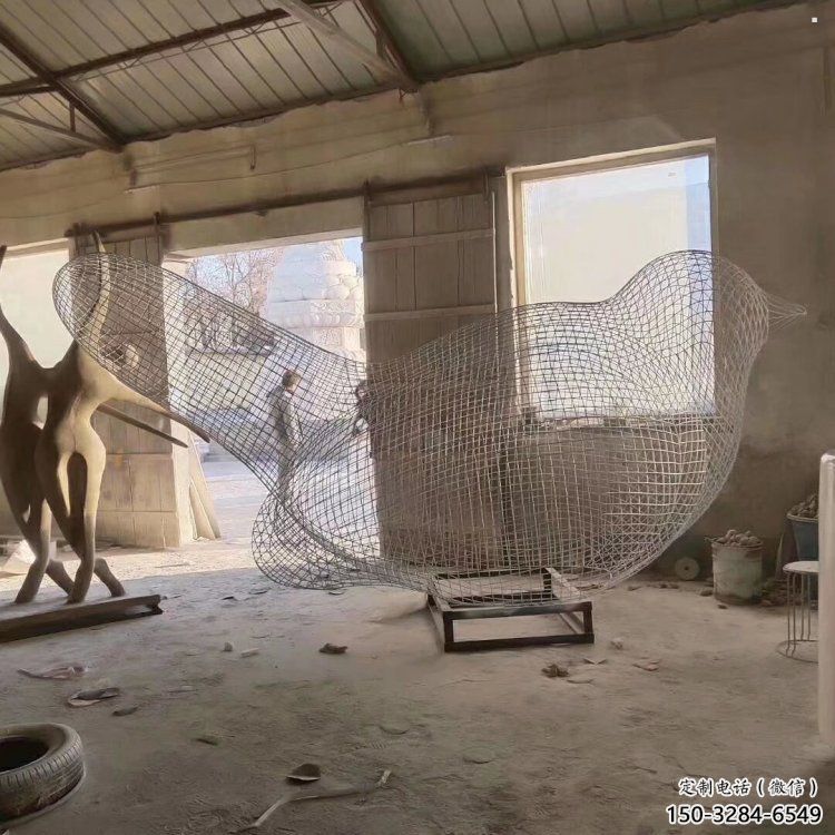 制造鏤空鳥雕塑，地標擺件，烤漆鐵藝小鳥雕塑精選