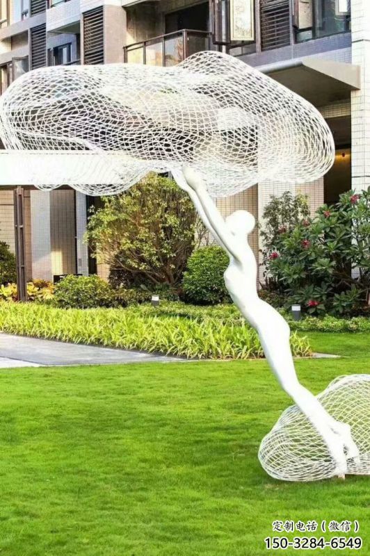 鏤空人物雕塑選用，小區擺件，大型鐵藝人物雕塑公司