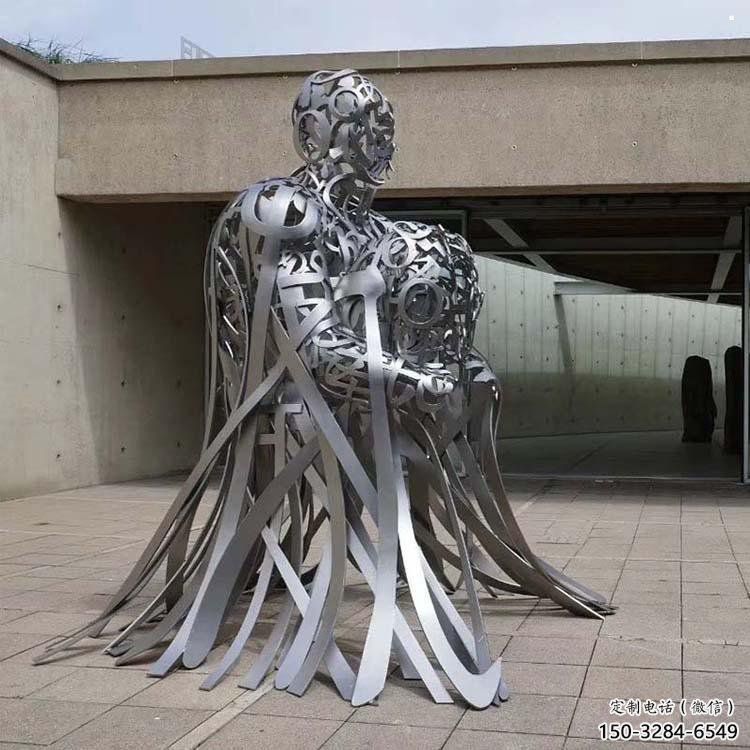 公園字母人物雕塑，噴砂發(fā)光雕塑，鑄銅工藝