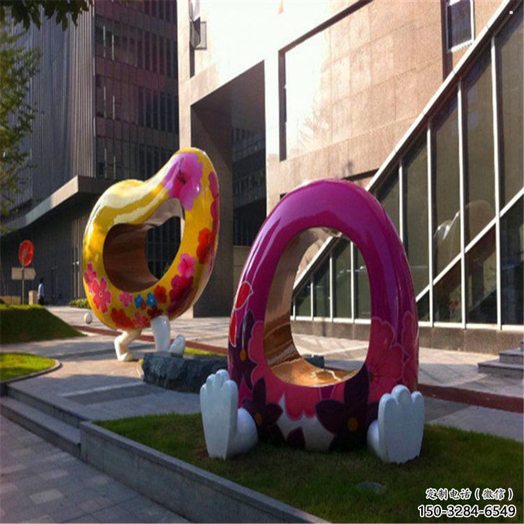 心形人物雕塑服務(wù)商，美陳雕塑，不銹鋼雕塑抽象精選