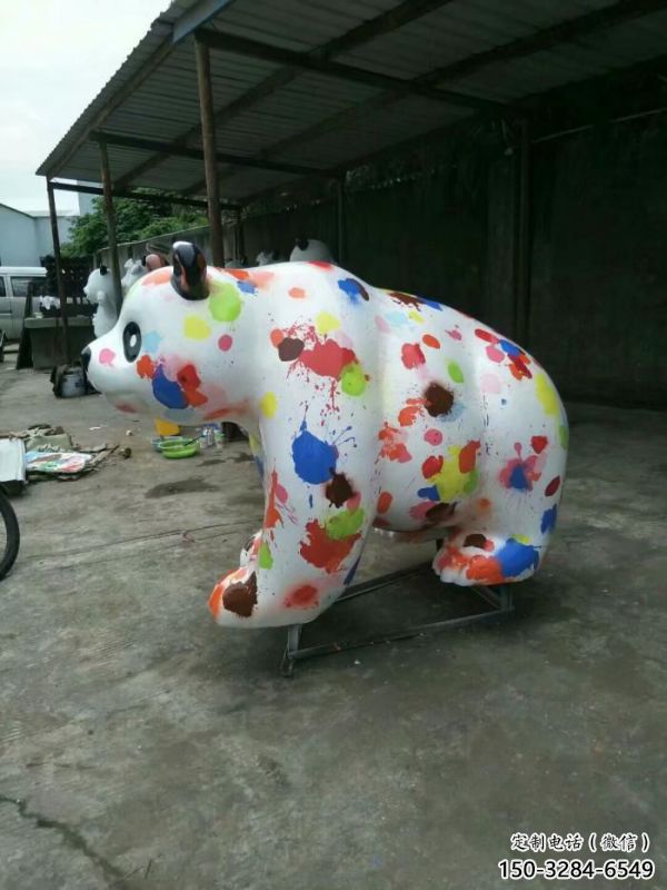 彩繪熊貓雕塑定價，街頭雕塑，烤漆彩繪熊貓雕塑定價