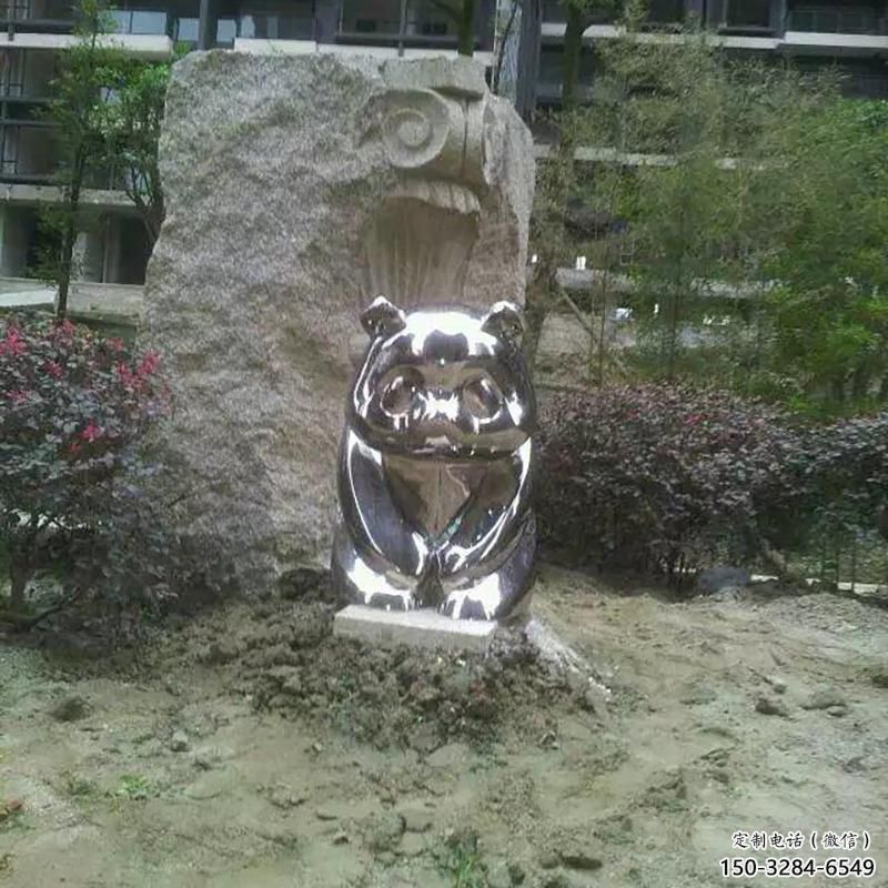 熊貓雕塑服務(wù)商，動物美陳雕塑，不銹鋼熊貓雕塑廠家