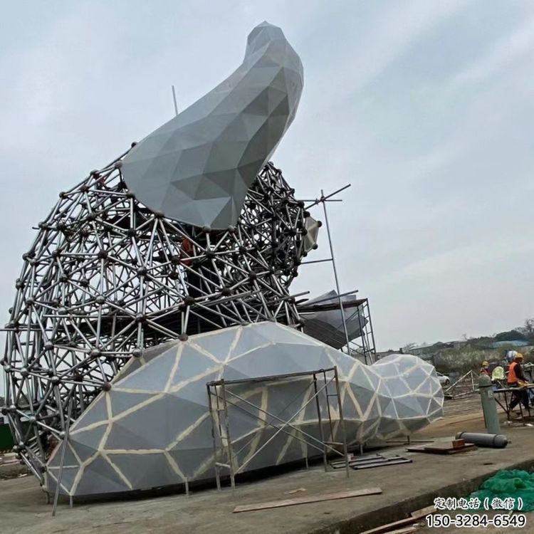 制造熊貓雕塑定價，地標擺件，烤漆切面熊貓雕塑精選