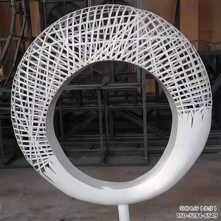 圓環雕塑精選，景區雕塑，環境鏤空圓環雕塑提供