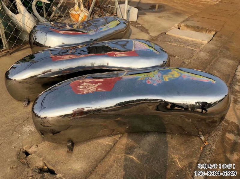 信陽坐凳雕塑，小區園林雕塑，不銹鋼鏡面效果