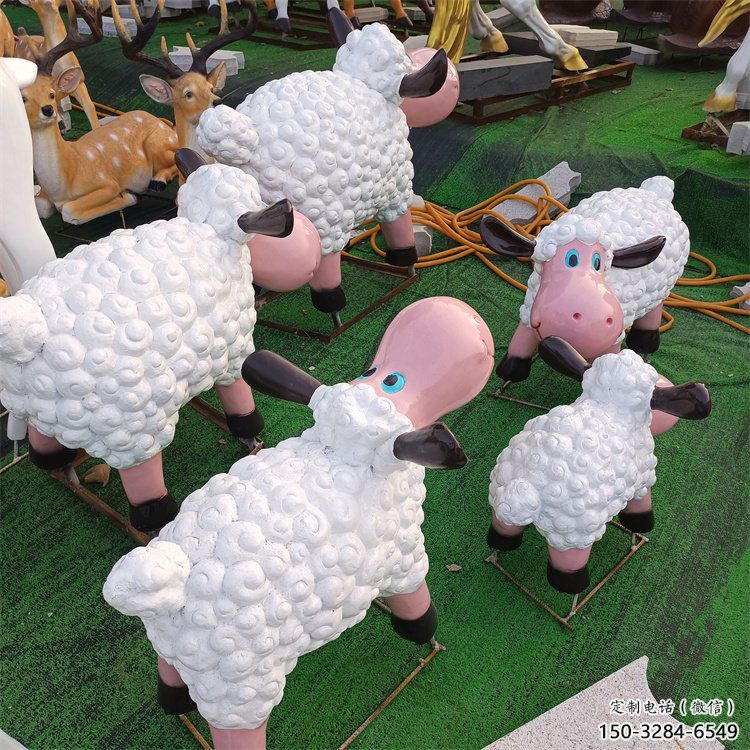 松北小區(qū)小羊雕塑，彩繪動(dòng)物雕塑，抽象效果