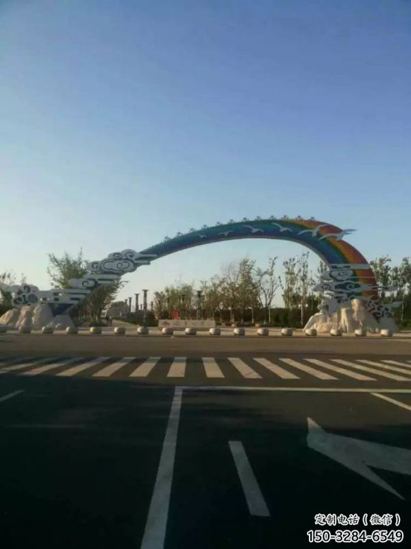 宜昌云朵大門雕塑，公園美陳元素，不銹鋼云朵大門雕塑