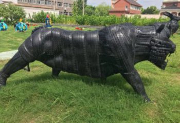 黃南輪胎牛雕塑承接，鍛造工藝，仿銅輪胎牛雕塑訂做