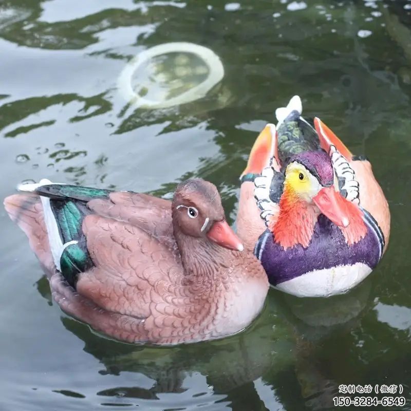 昆明園林鴛鴦雕塑