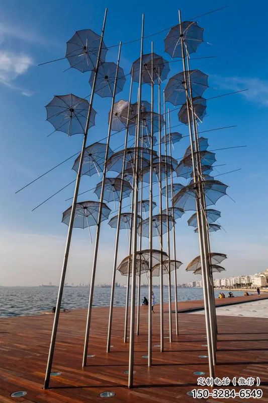 下城步行街雨傘雕塑