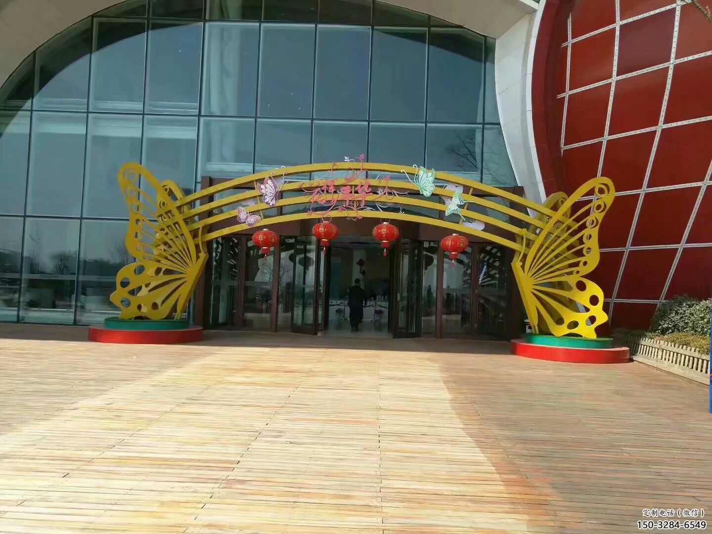 蝴蝶大門雕塑，烤漆不銹鋼大門雕塑制作